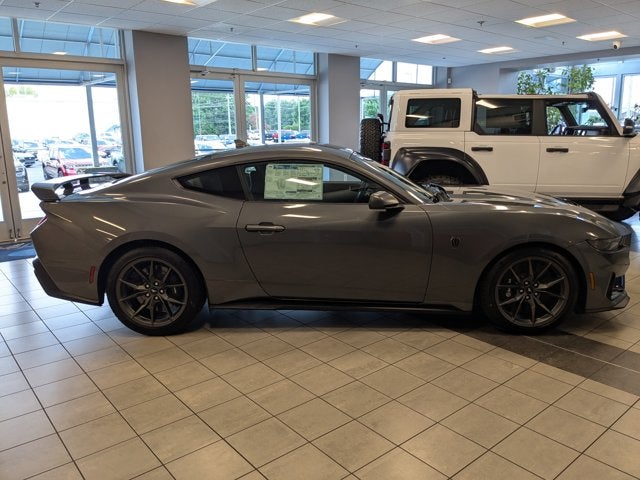 2025 Ford Mustang Dark Horse