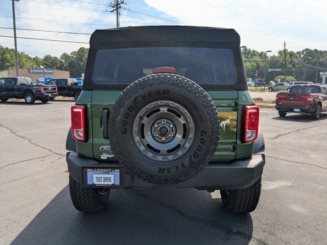 2025 Ford Bronco Base