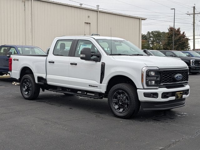 2026 Ford Super Duty F-350 SRW XL
