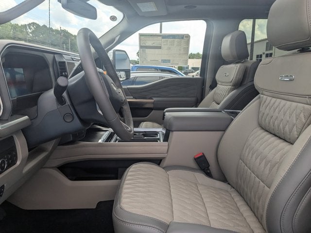 2025 Ford Super Duty F-350 DRW Platinum