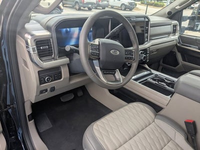 2025 Ford Super Duty F-350 DRW Platinum