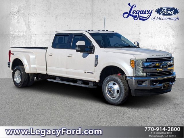 2017 Ford Super Duty F-350 DRW Lariat