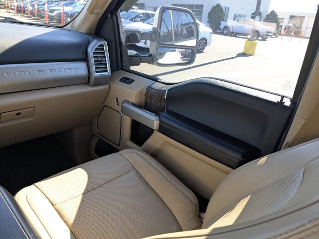 2017 Ford Super Duty F-350 DRW Lariat