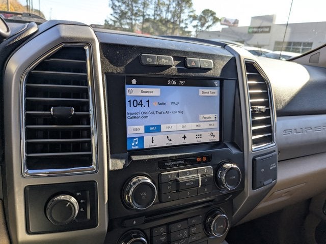 2017 Ford Super Duty F-350 DRW Lariat