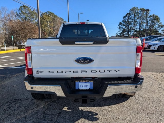 2017 Ford Super Duty F-350 DRW Lariat