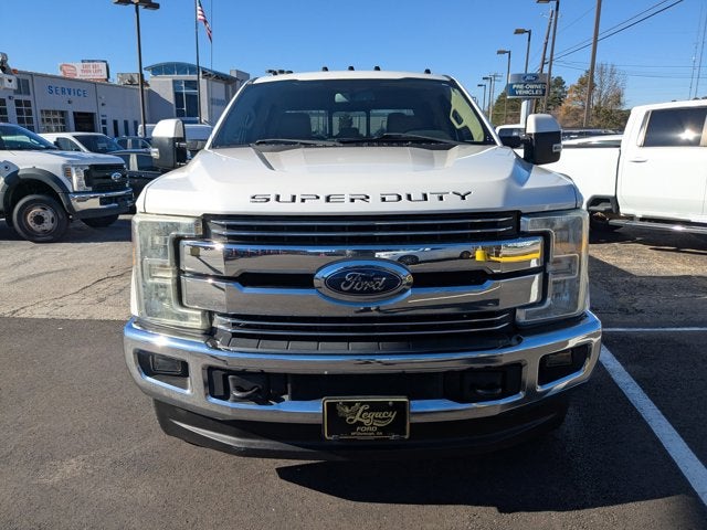 2017 Ford Super Duty F-350 DRW Lariat