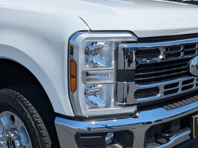 2025 Ford Super Duty F-350 SRW XLT