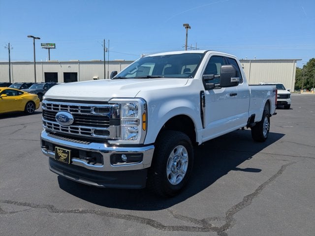 2025 Ford Super Duty F-350 SRW XLT