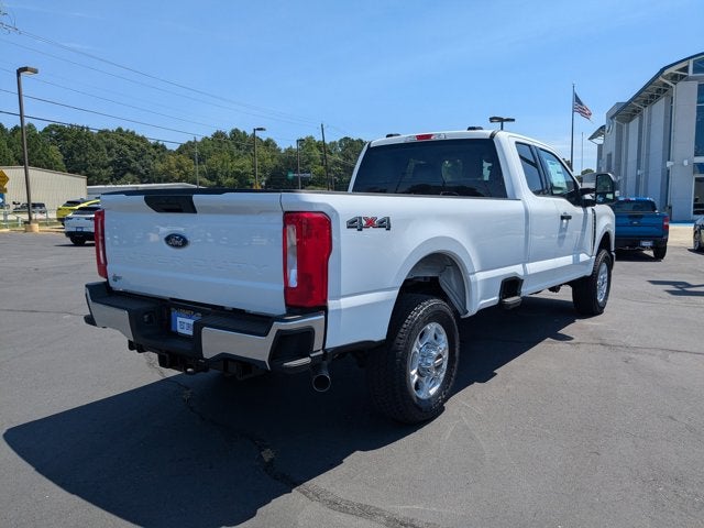2025 Ford Super Duty F-350 SRW XLT
