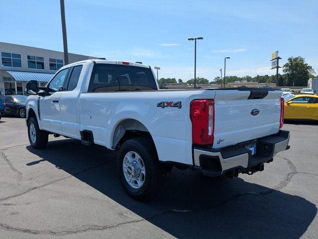 2025 Ford Super Duty F-350 SRW XLT