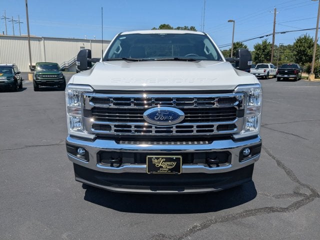 2025 Ford Super Duty F-350 SRW XLT